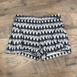 Cartonnier Woman’s Blue & White Shorts Size 4